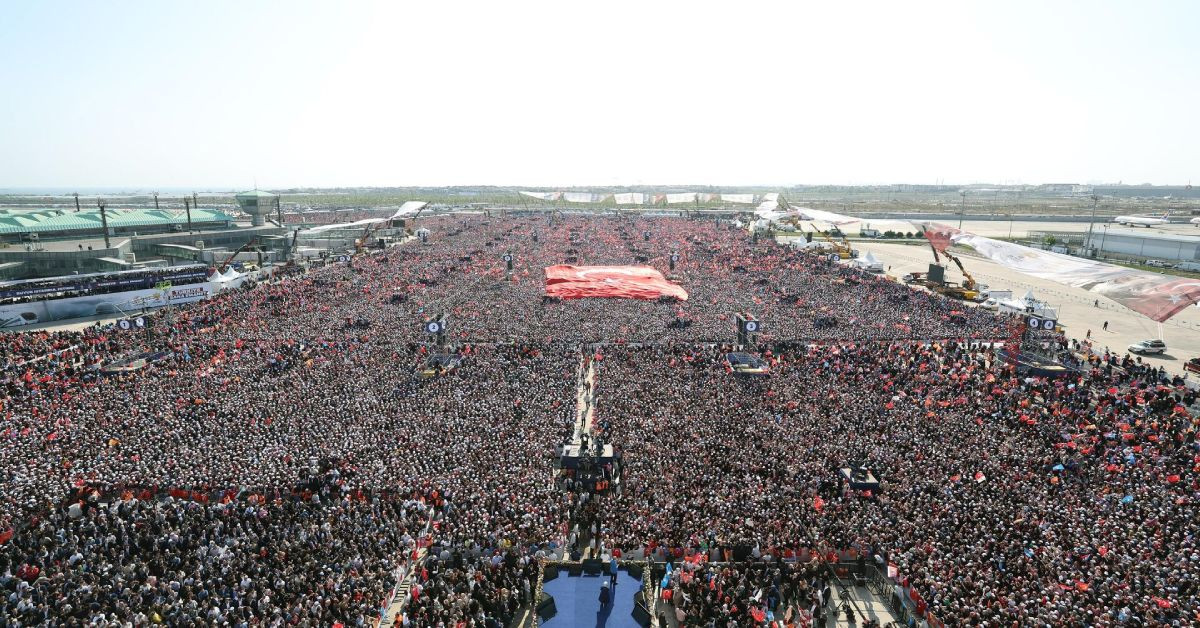 AK Parti yerel seçim hazırlıklarını tamamlıyor: Büyük İstanbul mitingi bugün yapılacak