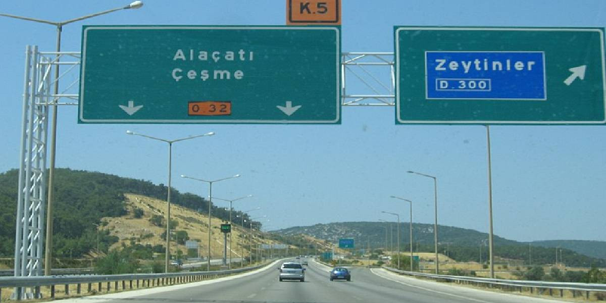 Alaçatı Çeşme Otoyolu