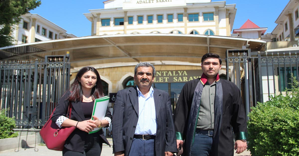 Antalya'da Taksici Dolandırıldı