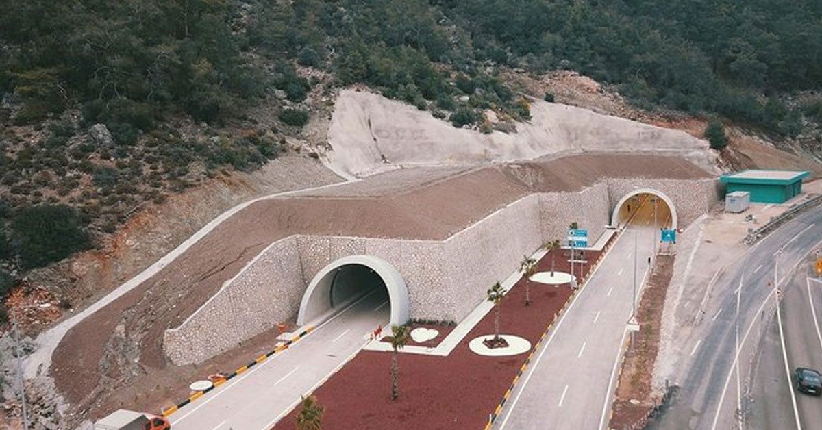 Antalya'ya 20 milyon tasarruf sağlayacak tünel bugün Cumhurbaşkanı Erdoğan'ın da katıldığı törenle açılıyor!