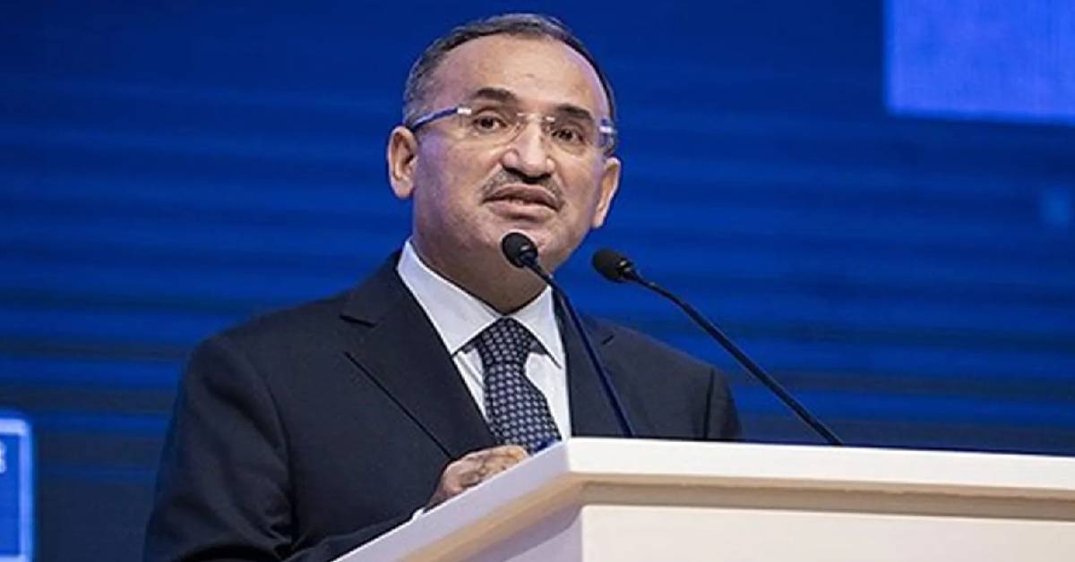 Bakan Bozdağ başörtüsü