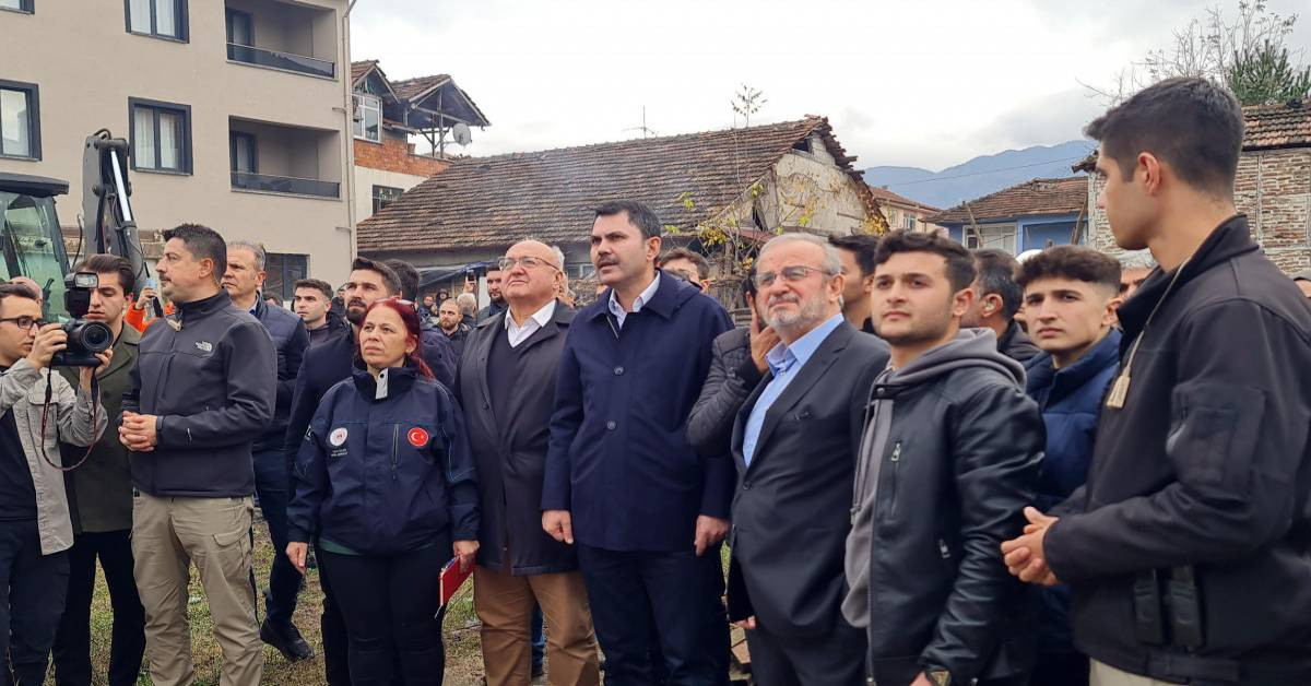 Bakan Kurum Düzce Yıkılan Binalar