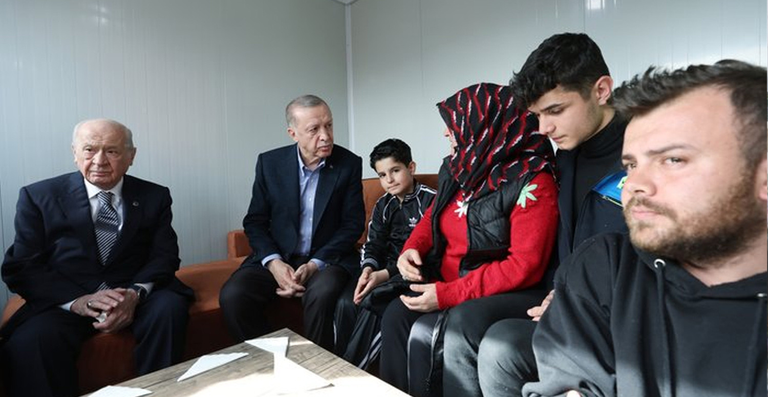Başkan Erdoğan, Elbistan'da depremzedelere ziyarette bulundu