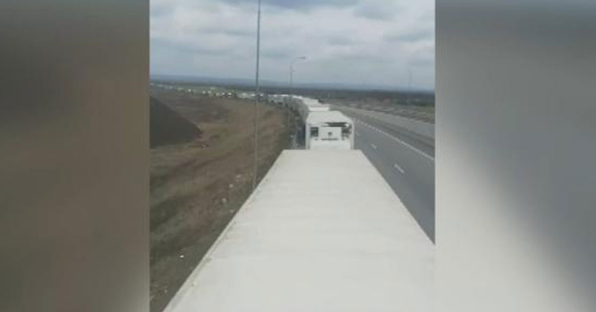 Binlerce Türk şoför günlerdir mahsur, en temel ihtiyaçlarını bile gideremiyorlar!