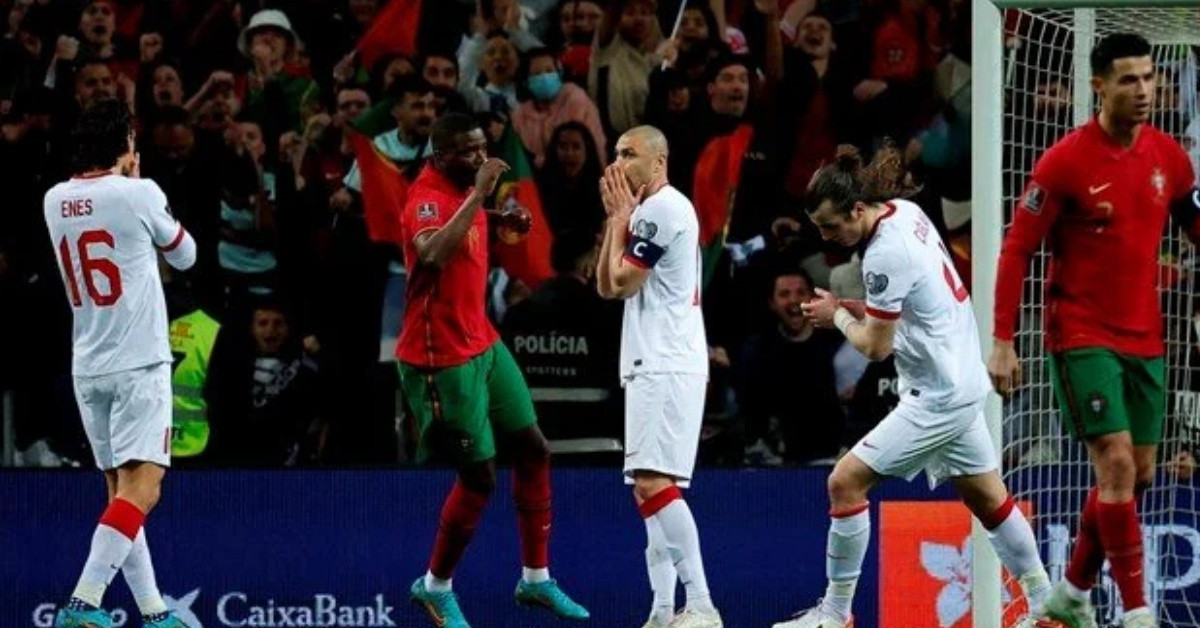 Burak Yılmaz Portekiz kaçan penaltı