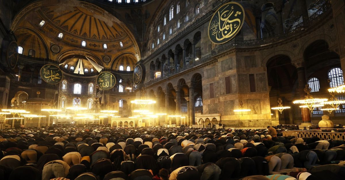 Diyanet açıkladı: İşte illere göre Ramazan Bayramı namazı saatleri