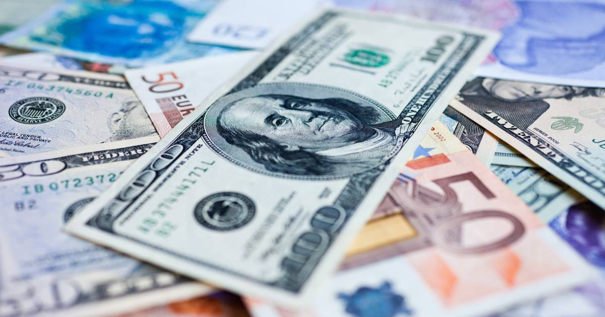Dolar ve Euro bugün yükseldi mi, düştü mü? Döviz kuru fiyatları kaç TL? 12 Mart 2024 dolar, Euro ve sterlin fiyatları