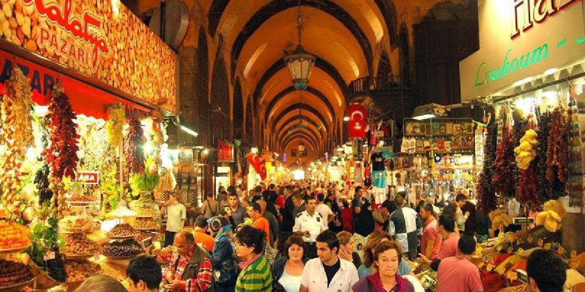 Eminönü Çarşısında Ramazan Alışverişi
