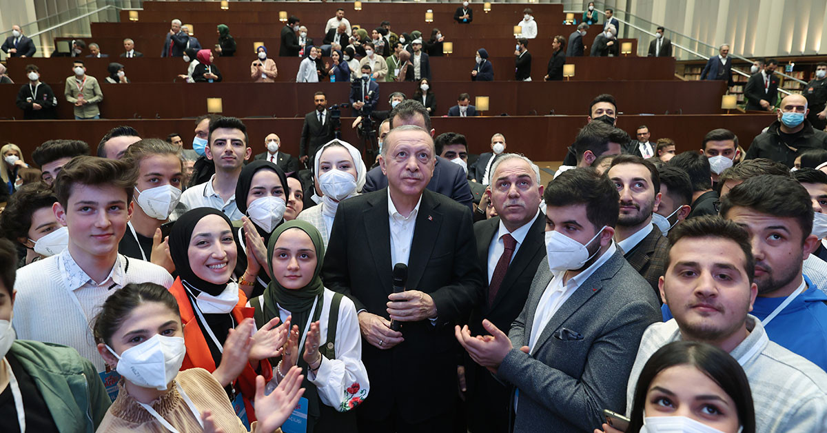 Erdoğan ve Gençler