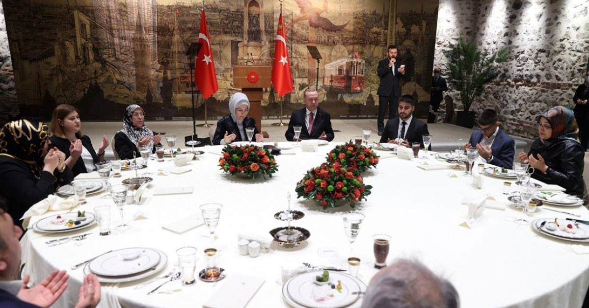 Erdoğan'ın ilk iftar yemeği