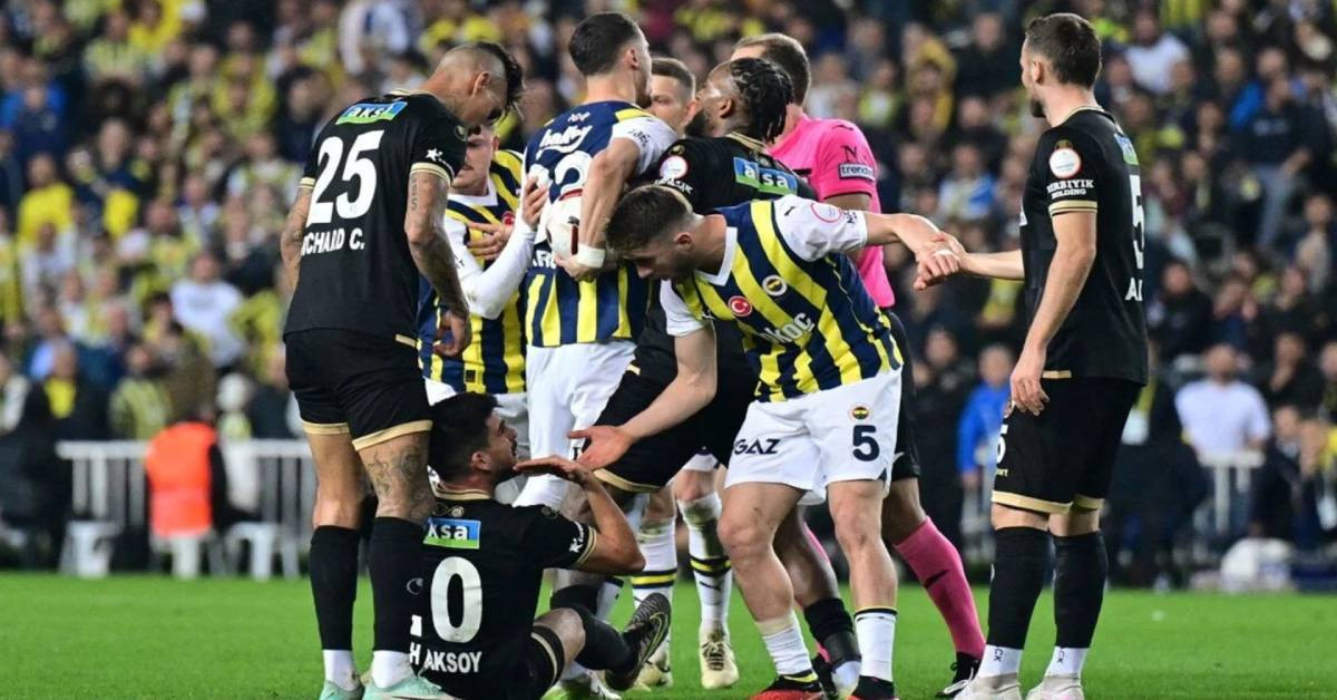 Fenerbahçe Alanyaspor hakem