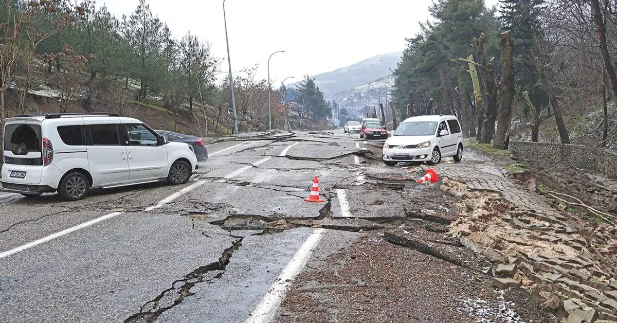 Gaziantep Islahiye Deprem Yol