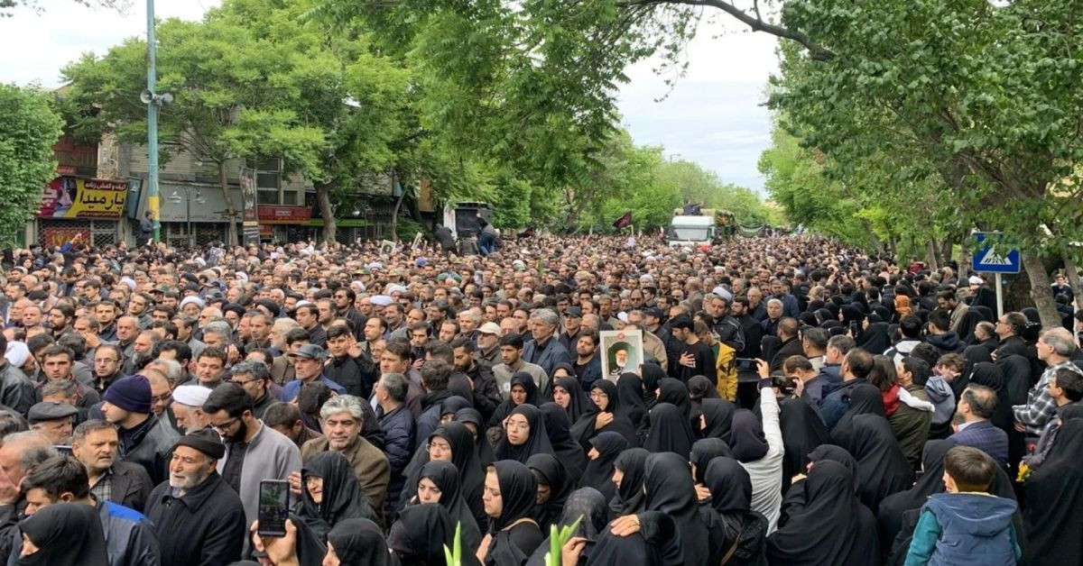 İran Cumhurbaşkanı Reisi’nin cenazesi başladı: 3 gün boyunca devam edecek