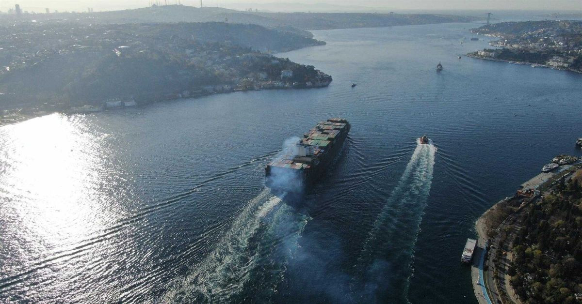 İstanbul Boğazı’nda hareketlilik: Gemi trafiği çift yönlü kapatıldı