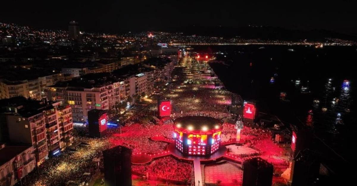 İzmir 9 Eylül kutlamaları