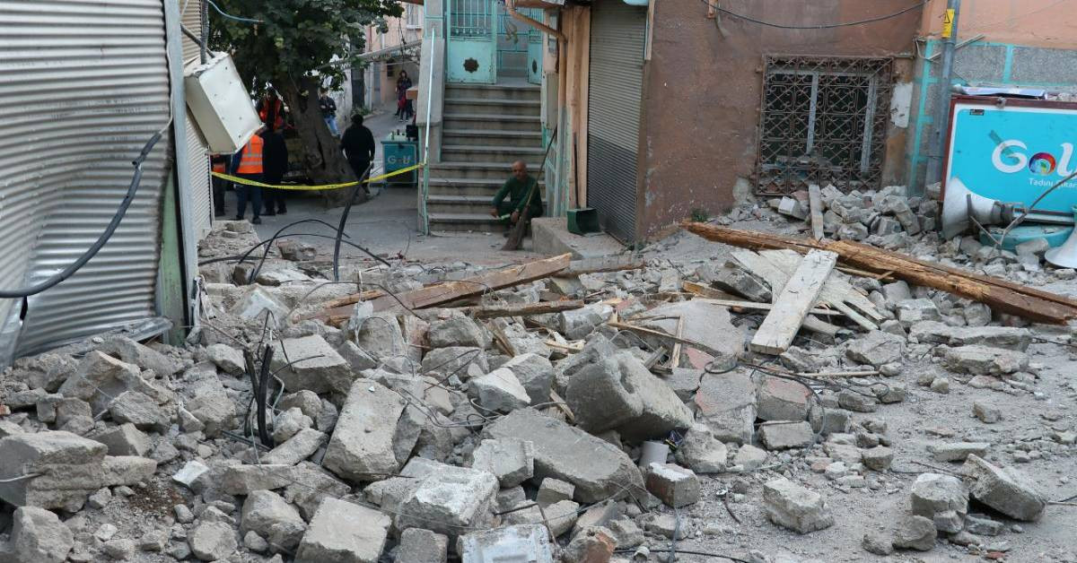 İzmir Buca Deprem-1