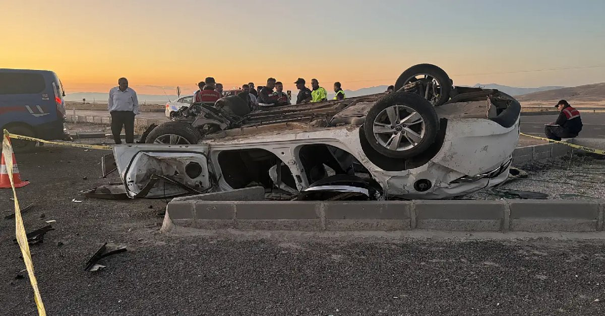 Kayseri’de cenazeye giden otomobil kaza yaptı: 4 kişi hayatını kaybetti