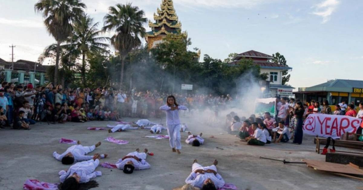 Myanmar konser alanı