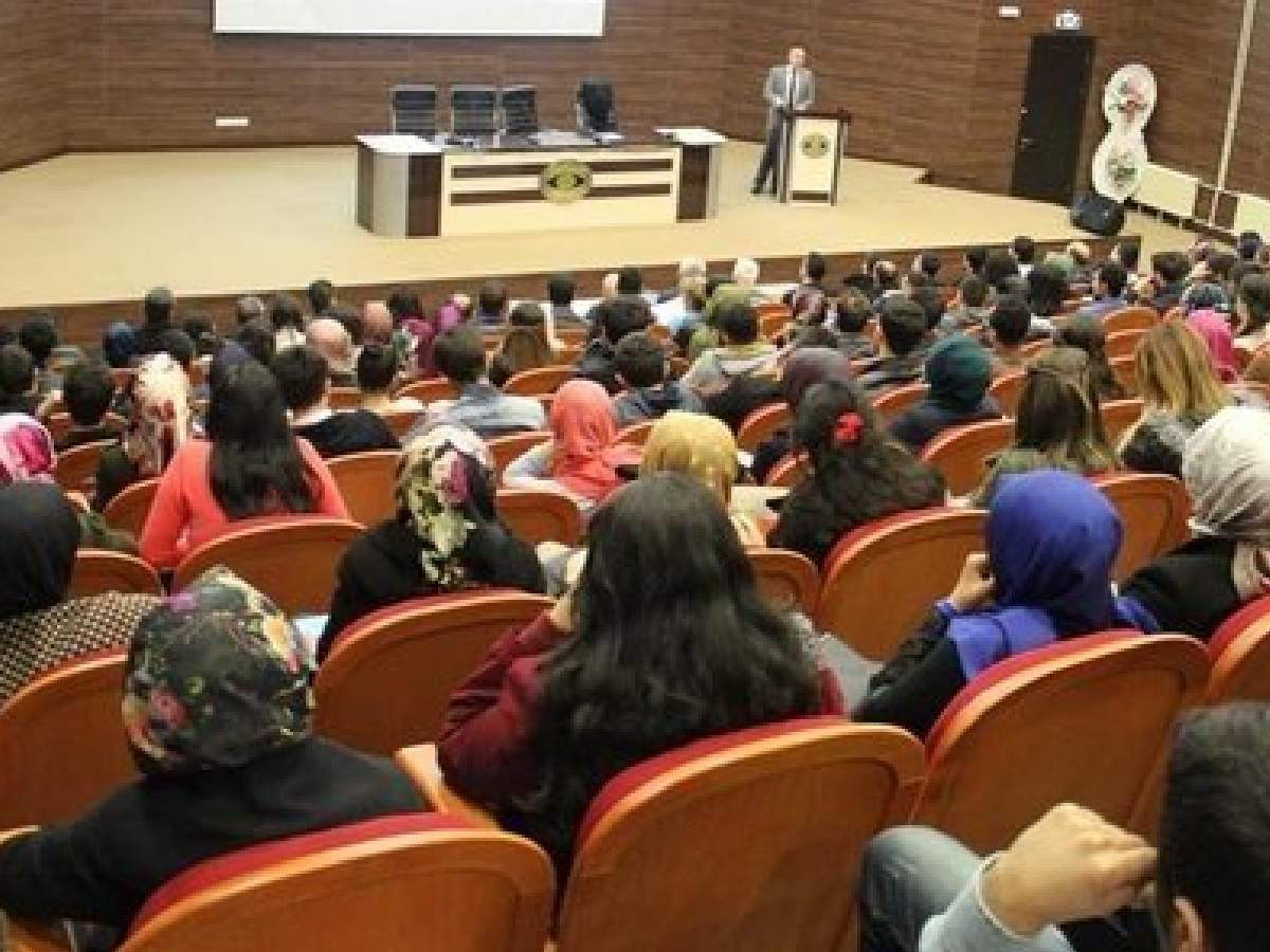 Nisan Ara tatil MEB seminerleri yüz yüze mi, online mı?