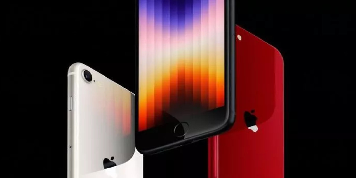 iPhone SE piyasaya sürüldü