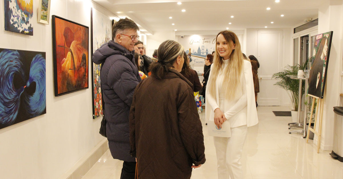 Paris’te 4 Türk kadın ressamın eserleri sergilendi