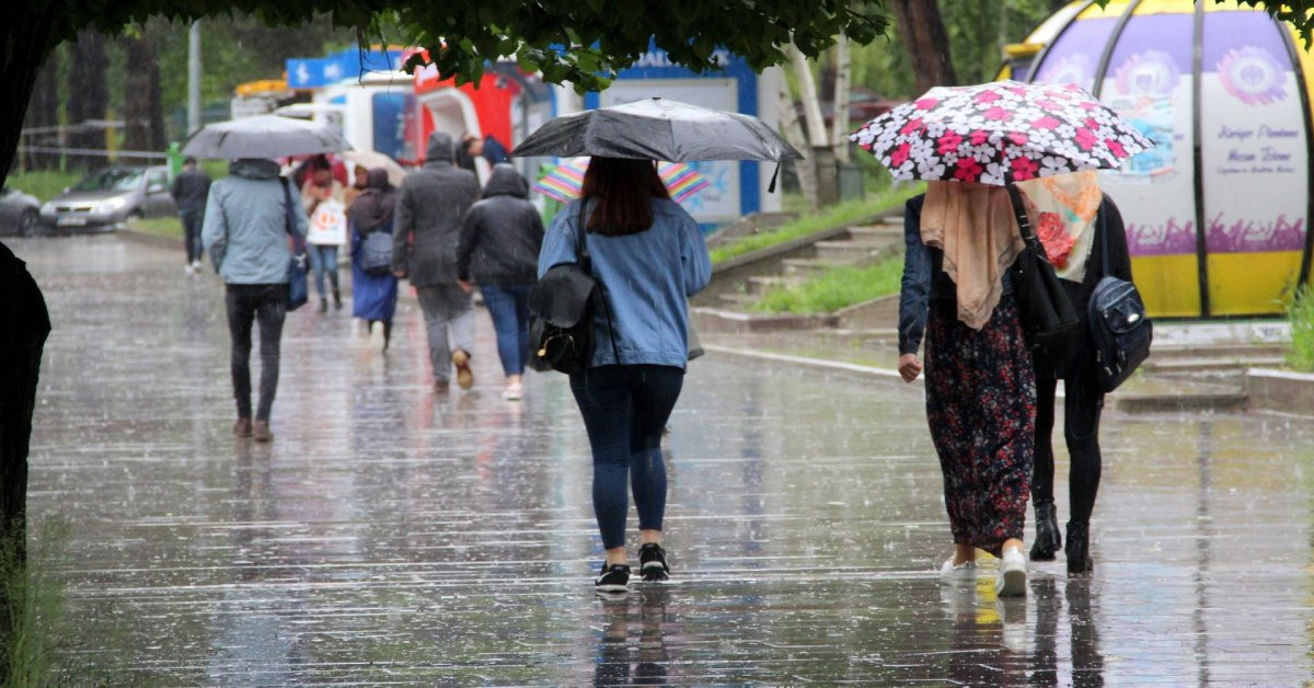 Plan yapanlara Meteoroloji’den uyarı: Sağanak yağış ve kavurucu sıcaklar etkili olacak