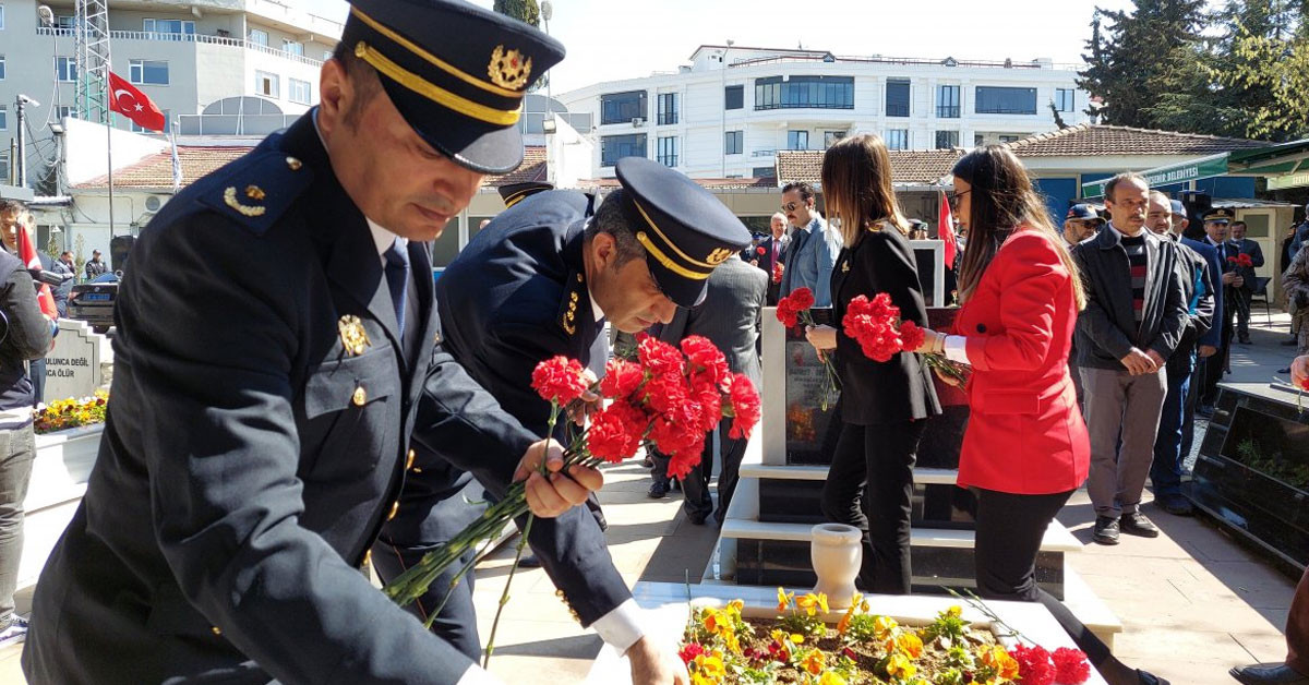 Polis Teşkilatı töreninde duygulandıran anlar: Şehidin oğluna rozet hediye edildi