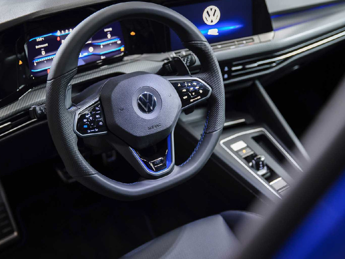 Volkswagen Golf R Türkiye satış fiyatı ve özellikleri