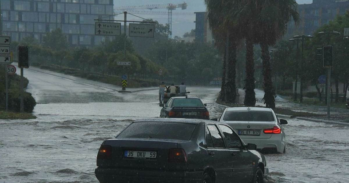 Sağanak yağış İstanbul
