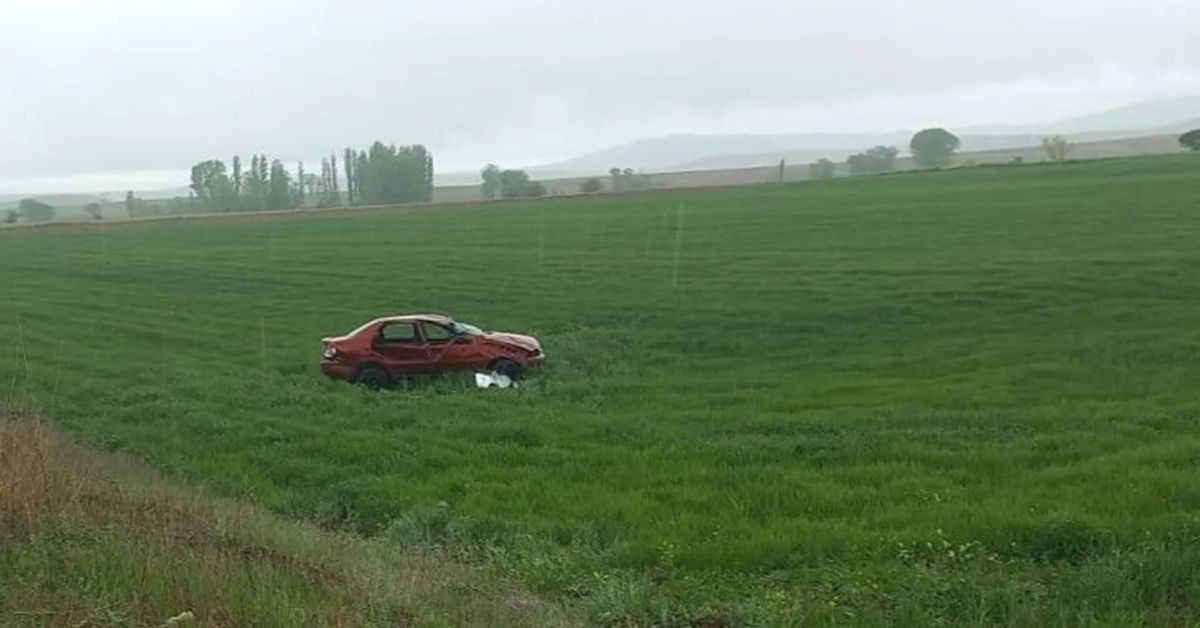 Sivas’ta otomobil şarampole yuvarlandı: Çok sayıda ölü ve yaralı var