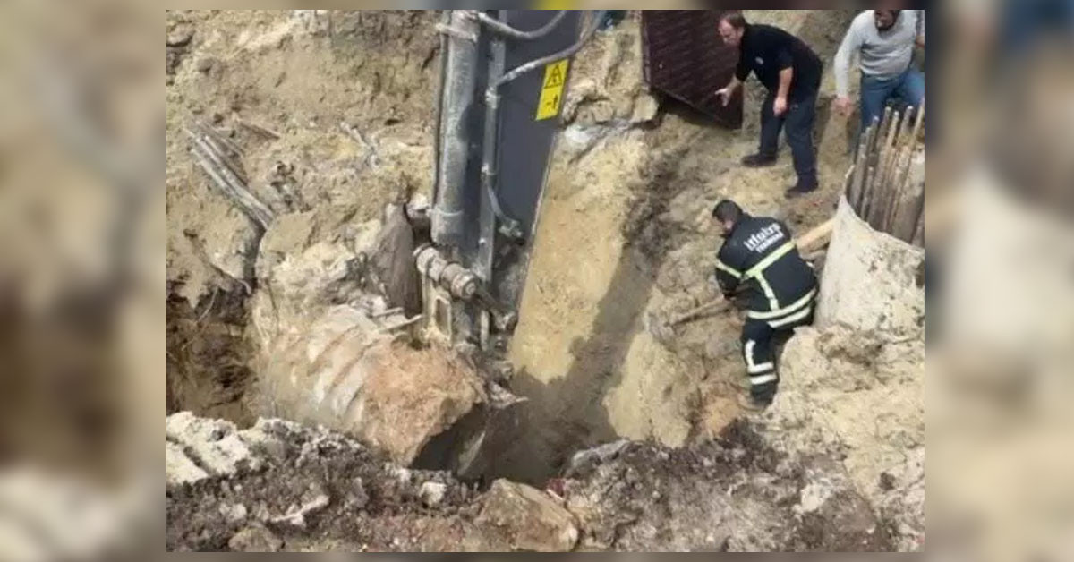 Tekirdağ’ın Çerkezköy İlçesi’nde Halkalı-Kapıkule Hızlı Tren Hattı, çalışması sırasında göçük meydana geldi. 2 işçinin göçük altında olduğu belirtildi.