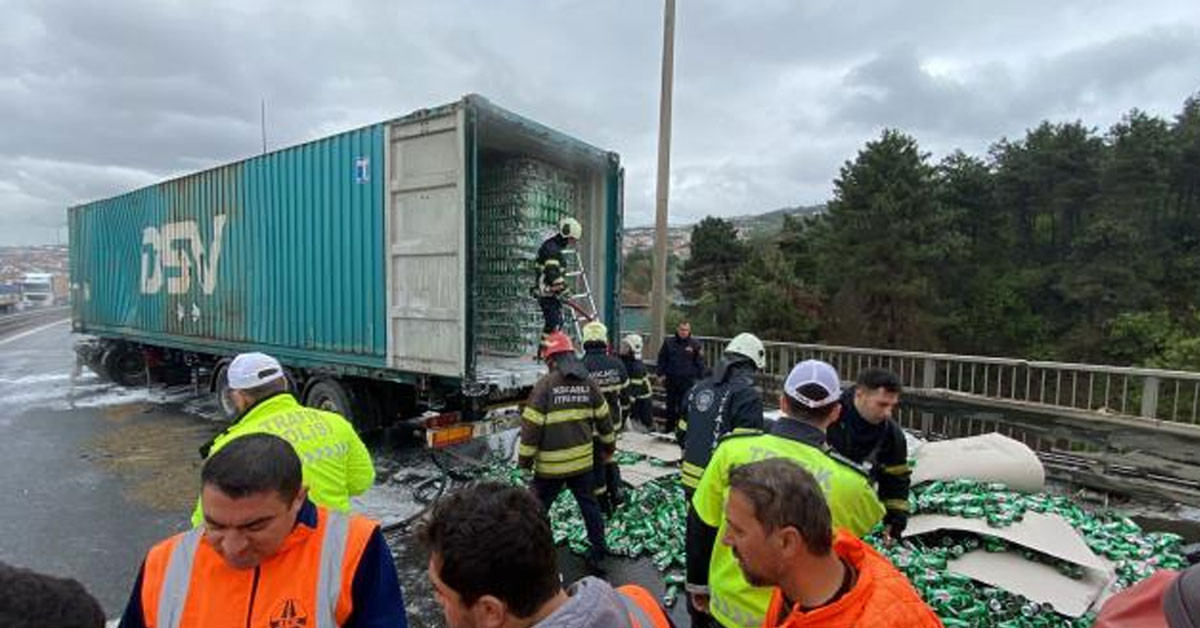 Tem Otoyolu’nda hem kaza hem yangın: İstanbul istikameti trafiğe kapandı!