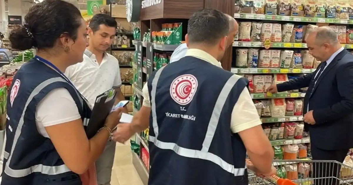 Ticaret Bakanı Ömer Bolat duyurdu: Stokçuluğa ve fahiş fiyata kapatma cezası geliyor