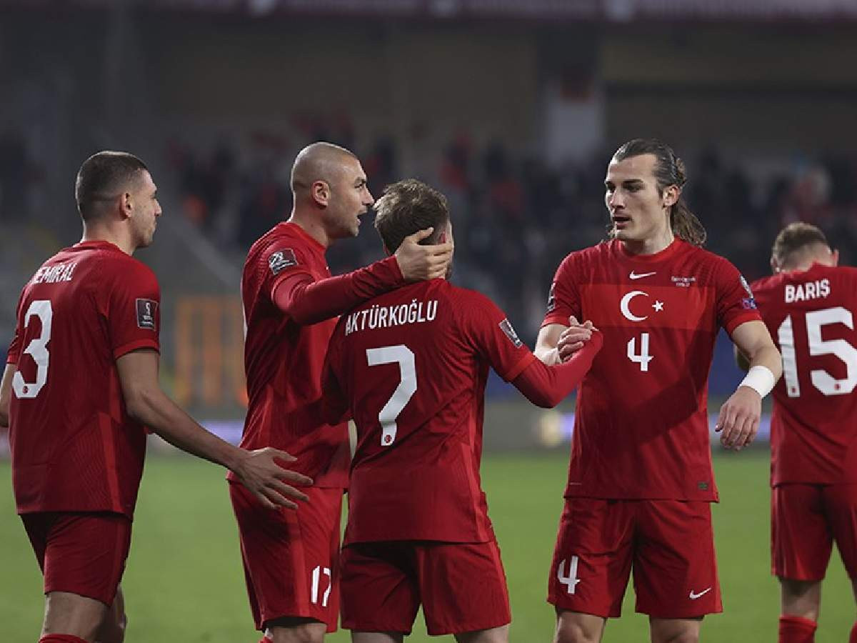 Türkiye - Portekiz A Milli takımda ilk 11'de kimler var, aday kadrosunda kimler var?