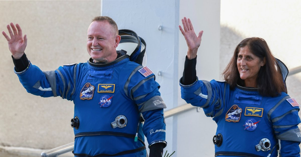 Uzay filmlerinde görülecek olay: Mekik arızalandı, 2 astronot uzayda mahsur kaldı