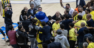 Fenerbahçe Beko Monaco’ya mağlup oldu: Maç sonrası ortalık karıştı