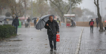 Hafta sonu tüm yurtta etkili olacak: Meteoroloji’den sağanak yağış uyarısı