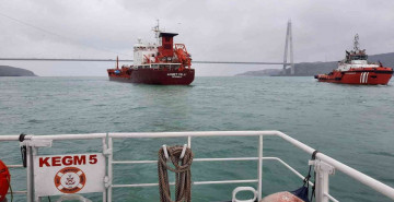 İstanbul Boğazı’nda hareketlilik: Gemi trafiği çift yönlü kapatıldı