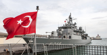 Türkiye bir ülkeye daha savaş gemisi gönderiyor: ‘Bölge tam bir ateş çemberi’