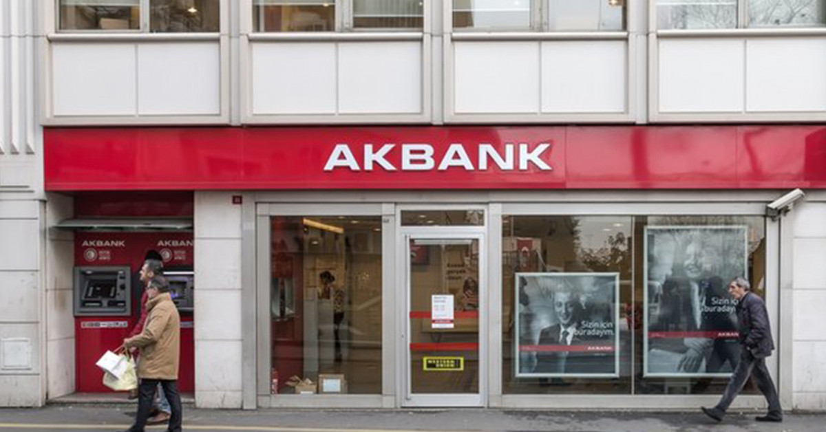 Akbank'ta Siber Saldırı mı Var? 35 Saat Erişim Engeli Yaşanıyor