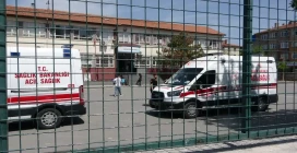 Kayseri'de gıda zehirlenmesi şüphesi: 24 öğrenci hastaneye kaldırıldı, öğretmenler basın mensuplarına saldırdı!