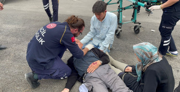 Aksaray'daki trafik kazada yaşlı çift yaralandı!
