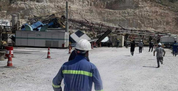 Gabar Dağı’nda petrol sondaj kulesi devrildi: İşçiler için kurtarma ekipleri sevk edildi