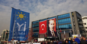 İYİ Parti’de istifalar durmuyor: Kurucu üye sosyal medyadan duyurdu