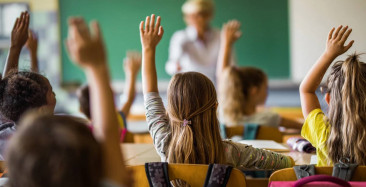 Okullarda yeni dil eğitim modeline geçiliyor: Pilot uygulama başladı