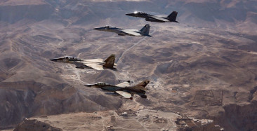 Sınır hattında ortalık karıştı: İsrail, Suriye’ye bombalı saldırı düzenledi