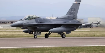 Ukrayna'ya Gelen F-16'lar İçin Tehlike Çanları: Rusya, İlk Vurulan Uçak İçin Büyük Ödül Duyurdu