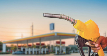 Benzin fiyatlarında devrim: Resmi Gazete onayladı, değişim başlıyor!