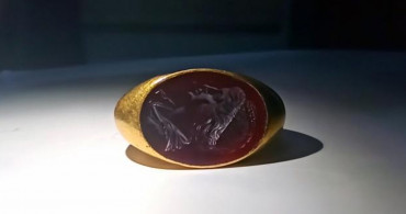 1500 Yıllık Antika Yüzüğü Satmaya Çalışan Dolandırıcıları Jandarma Suçüstünde Yakaladı