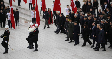 18 Mart’ta şehit oğlunu ziyaret etti: Acımın olduğu kadar da gururluyum